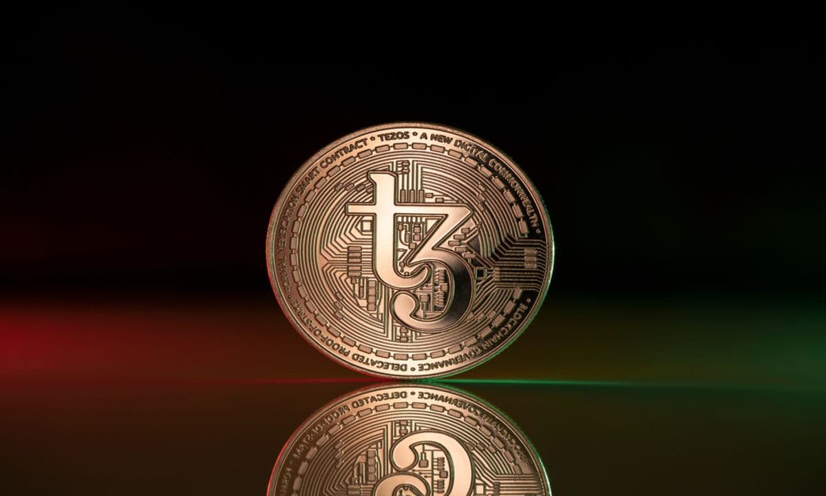 Крипторынок падает, но Tezos и InQubeta дают поводы для оптимизма