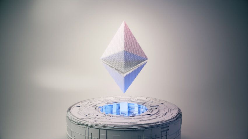 Биржа Nasdaq зарегистрировала ETH ETF от BlackRock – цена Ethereum превысила $2000